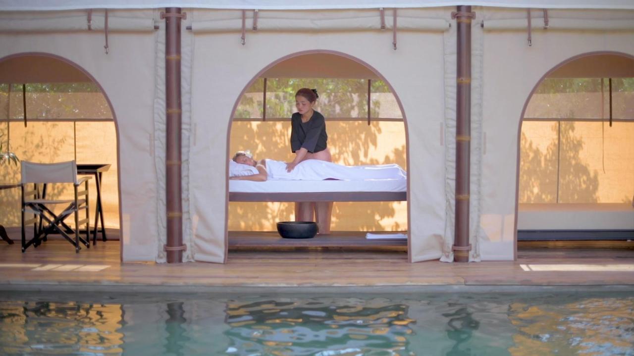 The Beige Hotell Siem Reap Exteriör bild